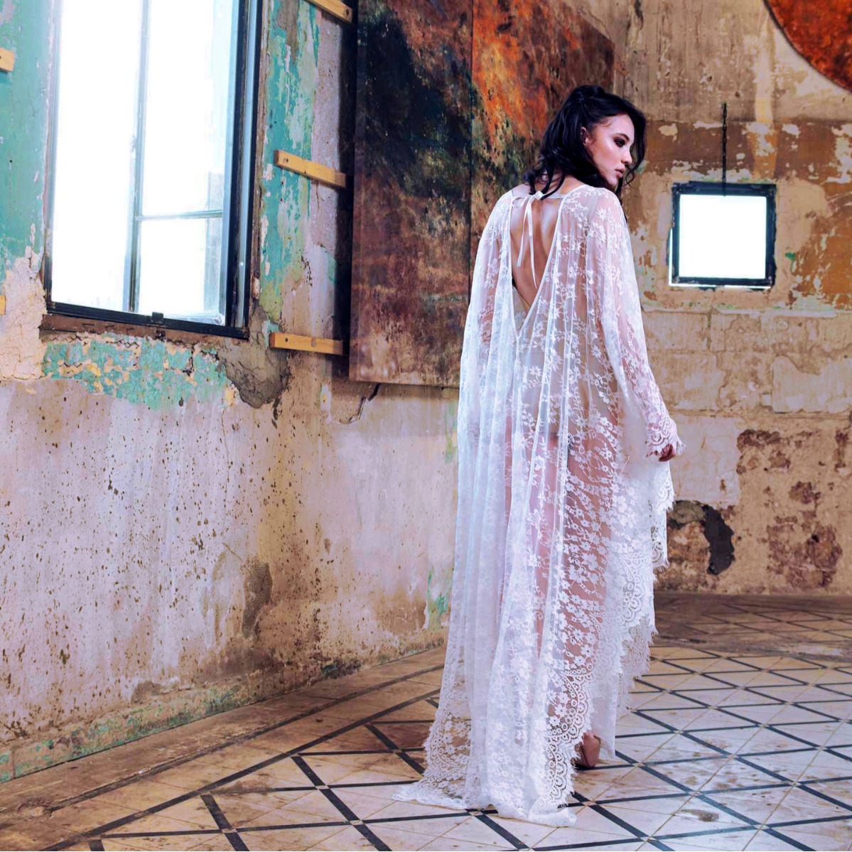 Kadınlar için Bol Dantelli Uzu - Women Fashion Photoshoot incelemesi ve fiyatı